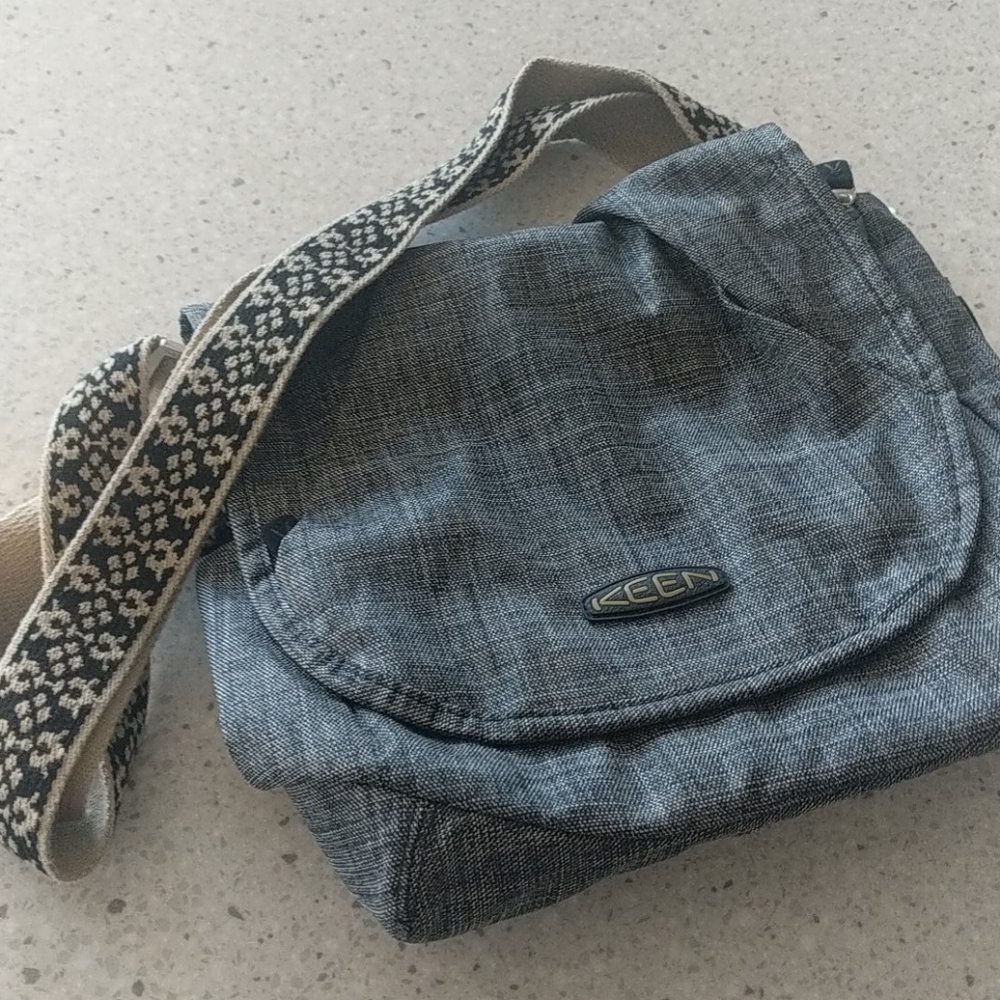 New With Tags - Keen Over the Shoulder Bag